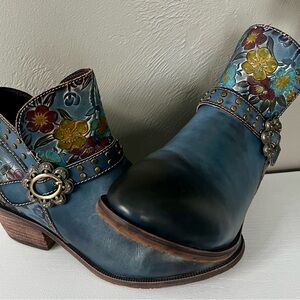 The boots you need and now you can have them L’Artiste is the comfort brand.